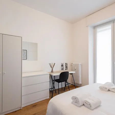 Nuovissimo Trilocale A 200 Metri Da Zara דירה מילאנו